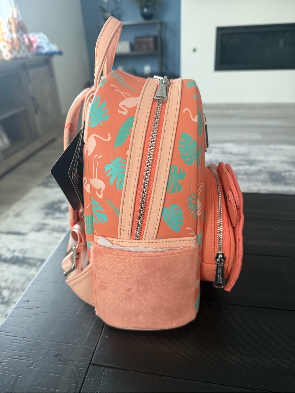 NWT Sea World Exclusive Coral Flamingo Loungefly Mini Backpack - Picture 5 of 7